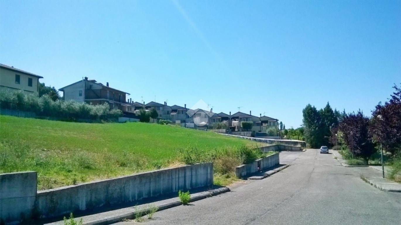 TERRENO EDIFICABILE VENDITA MONTECASTRILLI