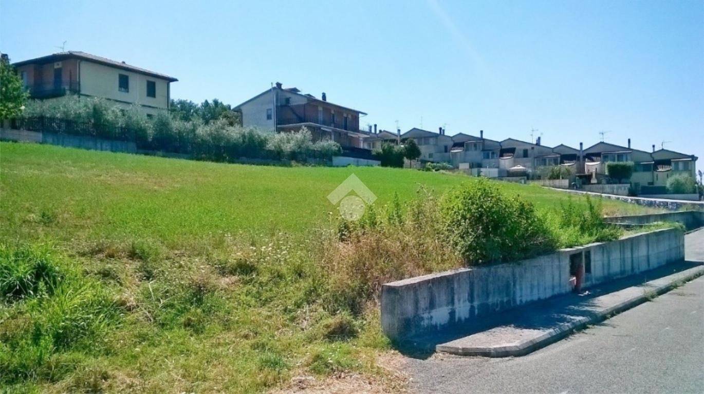 TERRENO EDIFICABILE VENDITA MONTECASTRILLI