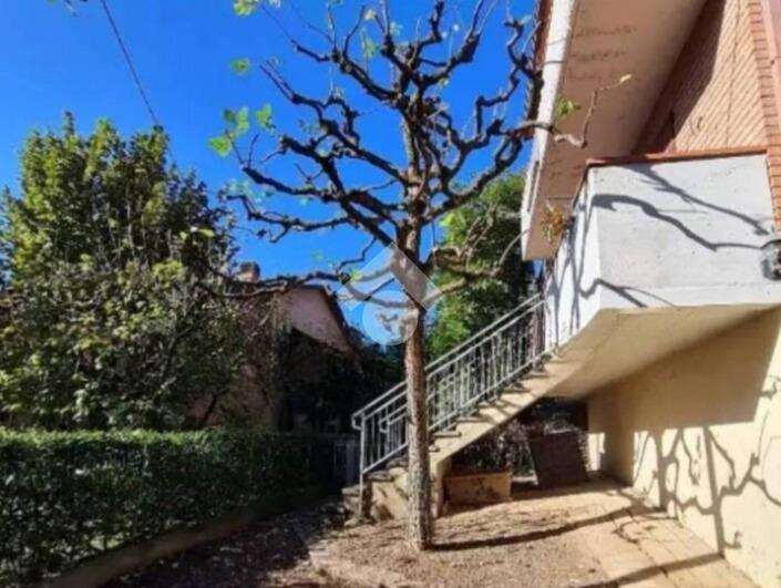 VILLA A SCHIERA VENDITA TERNI COSPEA 