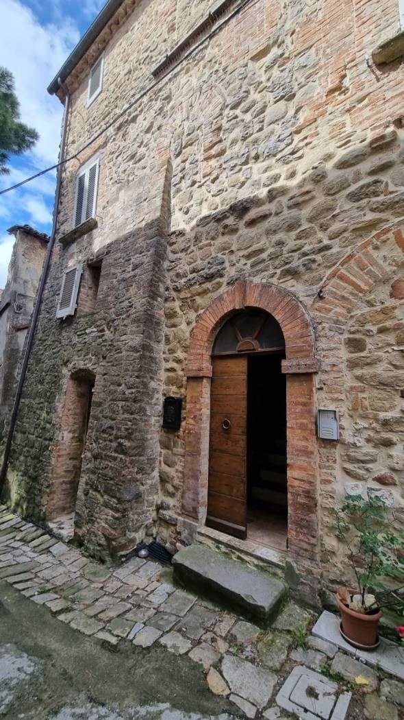 BILOCALE VENDITA PERUGIA SOLFAGNANO