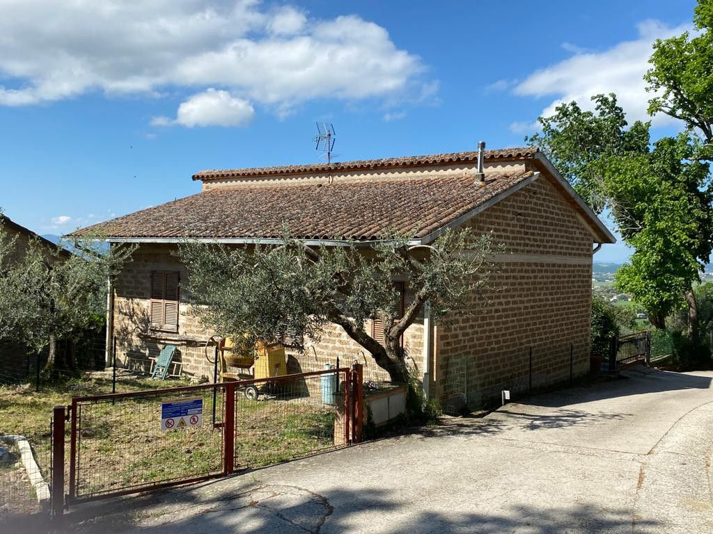 CASA INDIPENDENTE VENDITA ASSISI