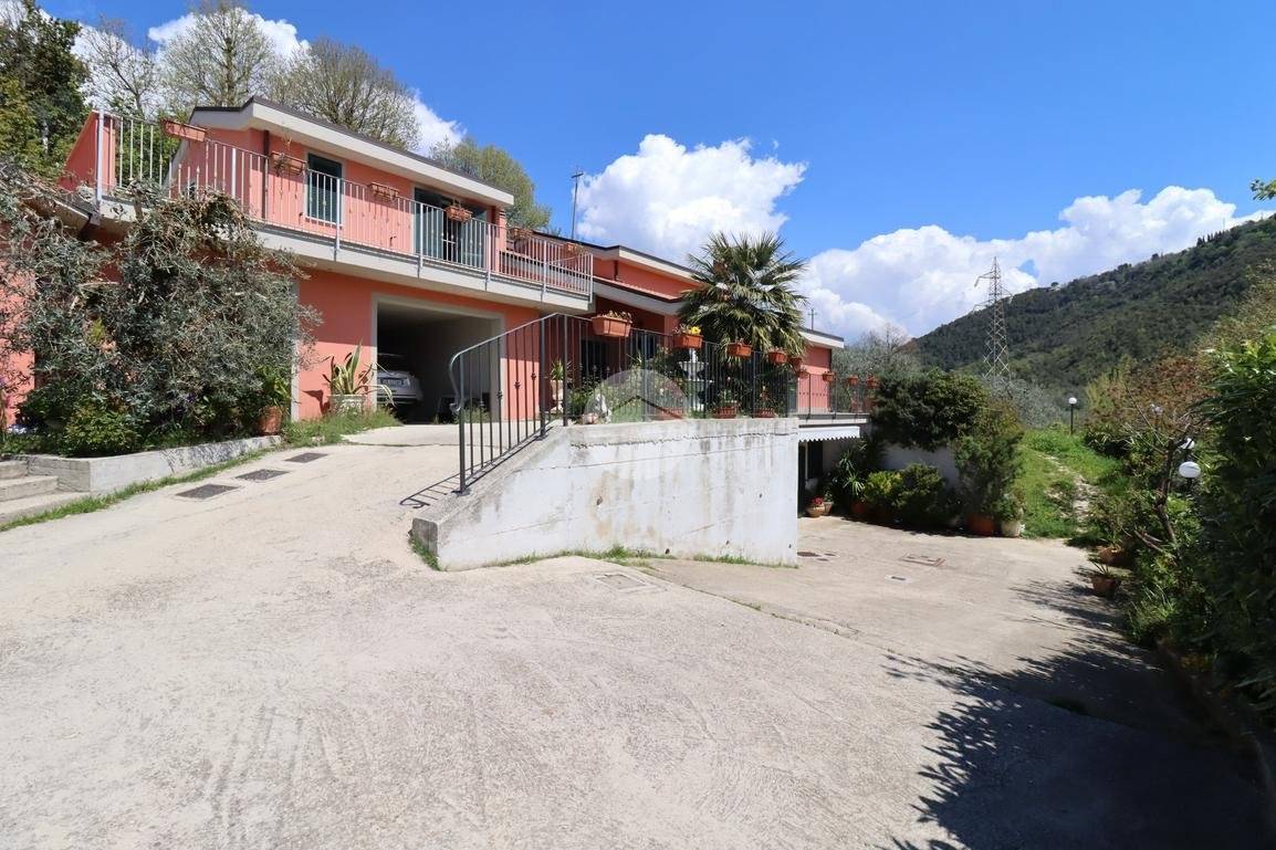VILLA BIFAMILIARE VENDITA TERNI 	VALENZA	