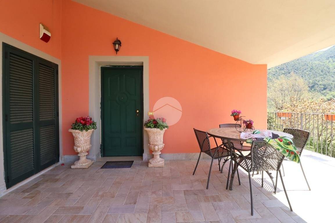 VILLA BIFAMILIARE VENDITA TERNI 	VALENZA	