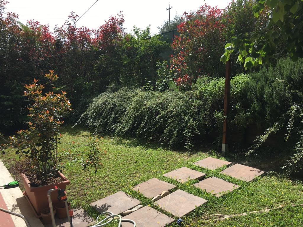 VILLA BIFAMILIARE VENDITA PERUGIA COLOMBELLA Cerco Casa Umbria