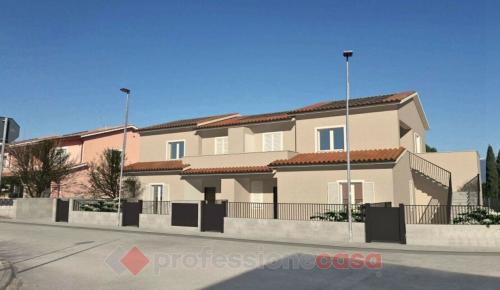 QUADRILOCALE VENDITA CANNARA