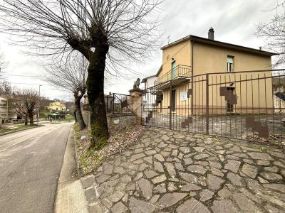 CASA INDIPENDENTE VENDITA MONTECASTRILLI CASTEL DELL'AQUILA