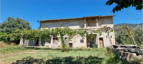 RUSTICO - CASALE VENDITA ASSISI