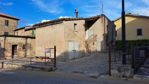 CASA INDIPENDENTE VENDITA AVIGLIANO UMBRO