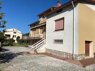 CASA INDIPENDENTE VENDITA CASTIGLIONE DEL LAGO