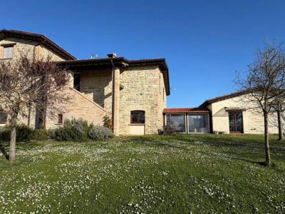 RUSTICO - CASALE VENDITA GUBBIO