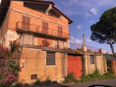 CASA INDIPENDENTE VENDITA CASTIGLIONE DEL LAGO