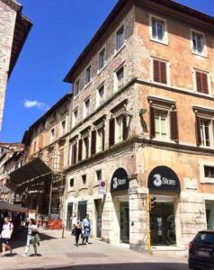 TABACCHERIA VENDITA PERUGIA CENTRO STORICO