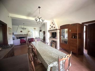 VILLA VENDITA MONTECASTRILLI
