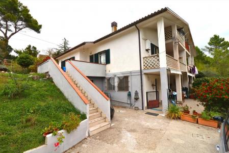 PORZIONE DI CASA VENDITA TERNI COLLESTATTE