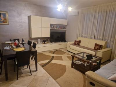 VILLA A SCHIERA VENDITA PERUGIA COLLESTRADA