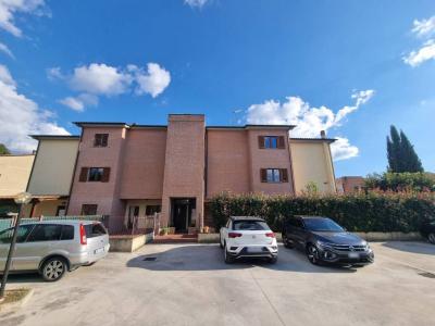 PALAZZO VENDITA PERUGIA COLLE UMBERTO