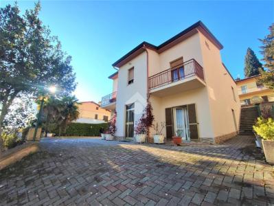 CASA INDIPENDENTE VENDITA PERUGIA COLOMBELLA