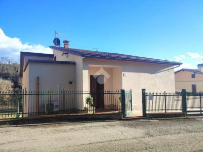 CASA INDIPENDENTE VENDITA PERUGIA COLOMBELLA