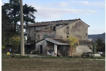 RUSTICO - CASALE VENDITA PERUGIA