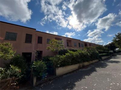 VILLA A SCHIERA VENDITA PANICALE