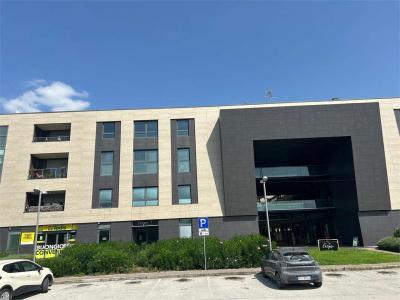 NEGOZIO AFFITTO TODI PONTERIO