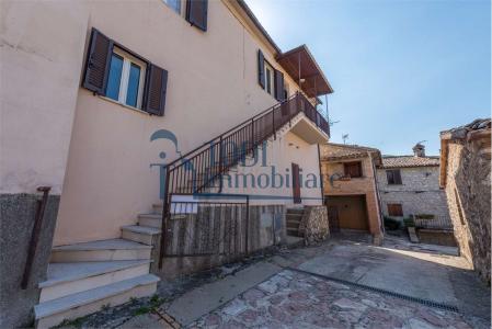 PORZIONE DI CASA VENDITA MASSA MARTANA