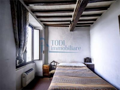 PALAZZO VENDITA TODI