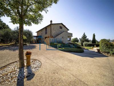 VILLA VENDITA MONTECASTRILLI
