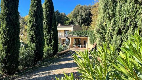 VILLA VENDITA PERUGIA FERRO DI CAVALLO