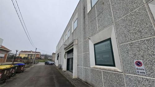 CAPANNONE VENDITA COLLAZZONE COLLEPEPE