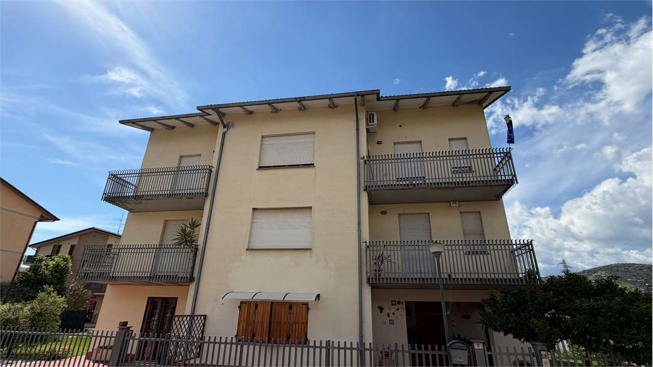 4 O PIÙ LOCALI VENDITA PERUGIA SANTA SABINA