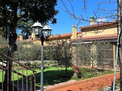 CASA INDIPENDENTE VENDITA PERUGIA LACUGNANO