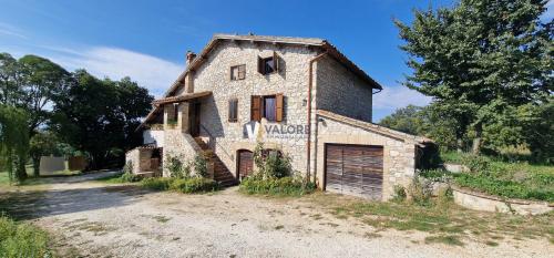 RUSTICO - CASALE VENDITA MASSA MARTANA