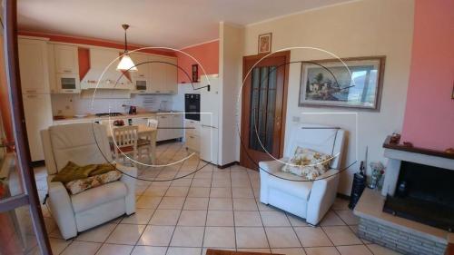 VILLA A SCHIERA VENDITA TERNI POSCARGANO
