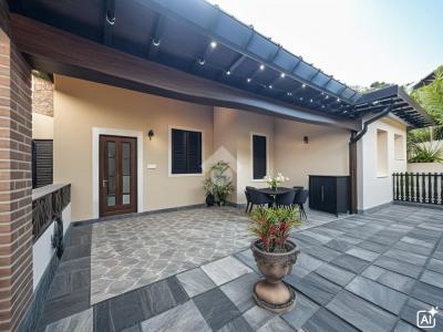 VILLA A SCHIERA VENDITA MONTECASTRILLI