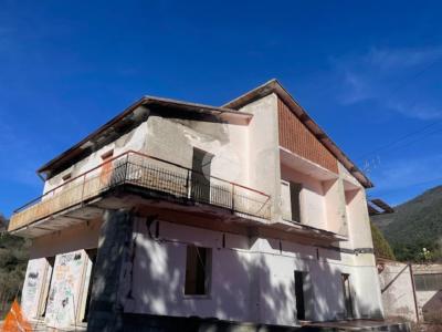 CASA INDIPENDENTE VENDITA TERNI ROCCA SAN ZENONE