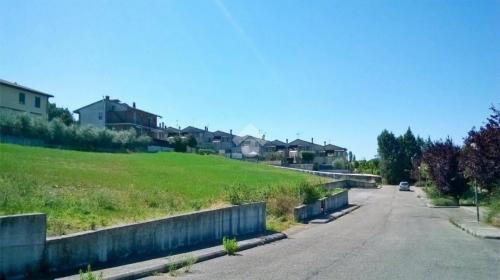 TERRENO EDIFICABILE VENDITA MONTECASTRILLI