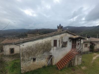 RUSTICO - CASALE VENDITA SPOLETO