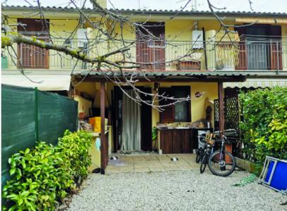 VILLA A SCHIERA VENDITA STRONCONE