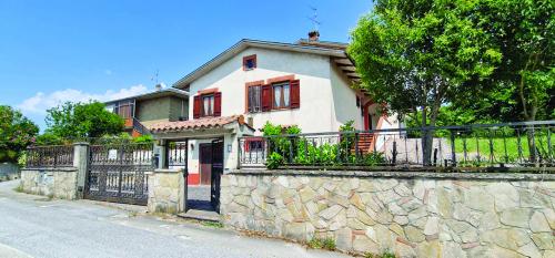 CASA INDIPENDENTE VENDITA MONTECASTRILLI CASTELTODINO