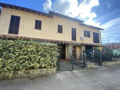 VILLA A SCHIERA VENDITA TUORO SUL TRASIMENO