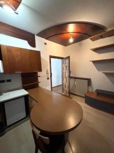 MONOLOCALE VENDITA PERUGIA ZONA XX SETTEMBRE