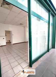 NEGOZIO VENDITA TERNI SEMICENTRO