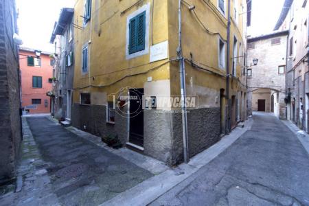 BILOCALE VENDITA PERUGIA CENTRO STORICO
