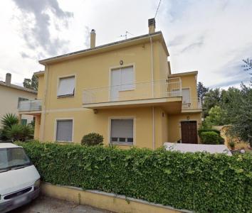 VILLA BIFAMILIARE VENDITA FOLIGNO