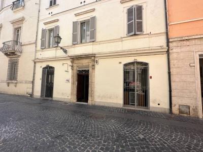 RISTORANTE VENDITA TERNI CENTRO STORICO