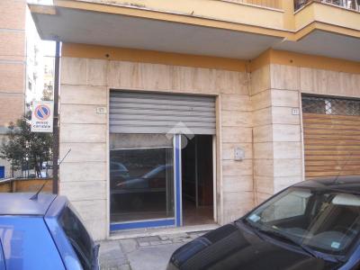 NEGOZIO VENDITA TERNI PIAZZA DALMAZIA