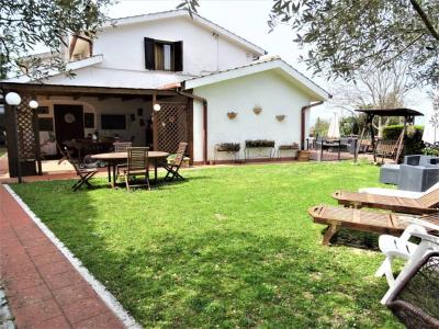 VILLA BIFAMILIARE VENDITA TERNI VALENZA