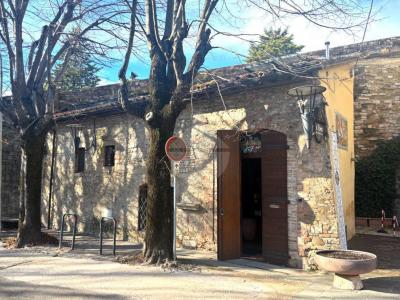 ENOTECA VENDITA PERUGIA CENTRO STORICO