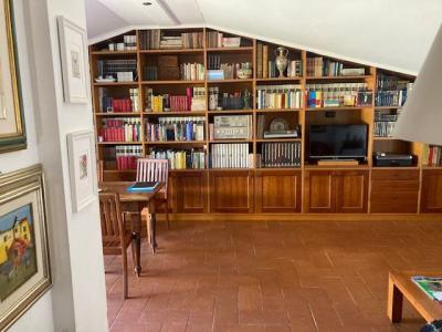 VILLA PORZIONE VENDITA PERUGIA LACUGNANO